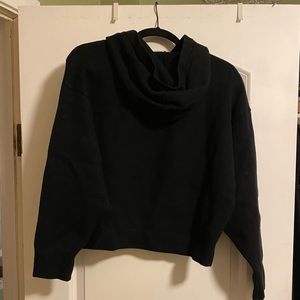 Maeve James Cropped Hoodie in Black